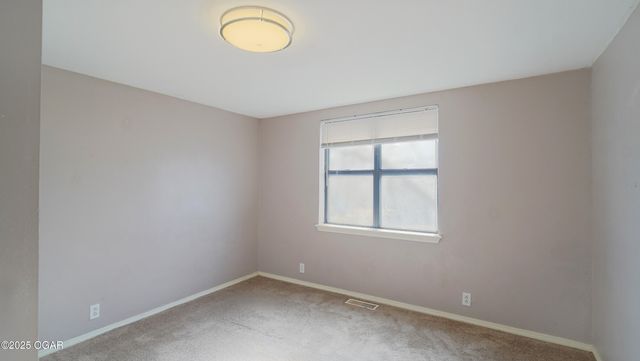 1529 S Jefferson Street, Webb City, MO 64870