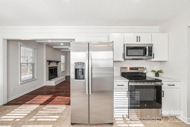 9401 Elvis Drive, Charlotte, NC 28215