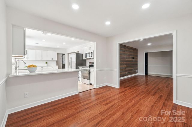 9401 Elvis Drive, Charlotte, NC 28215