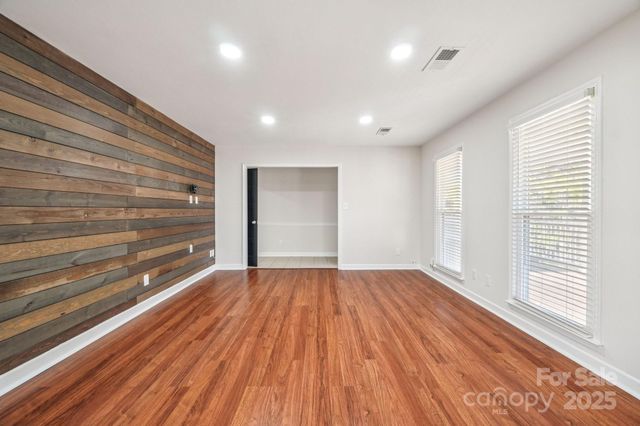 9401 Elvis Drive, Charlotte, NC 28215