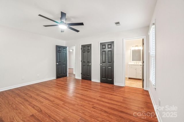 9401 Elvis Drive, Charlotte, NC 28215