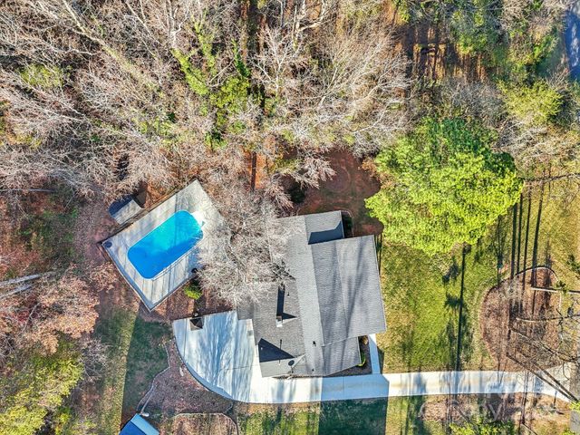 9401 Elvis Drive, Charlotte, NC 28215