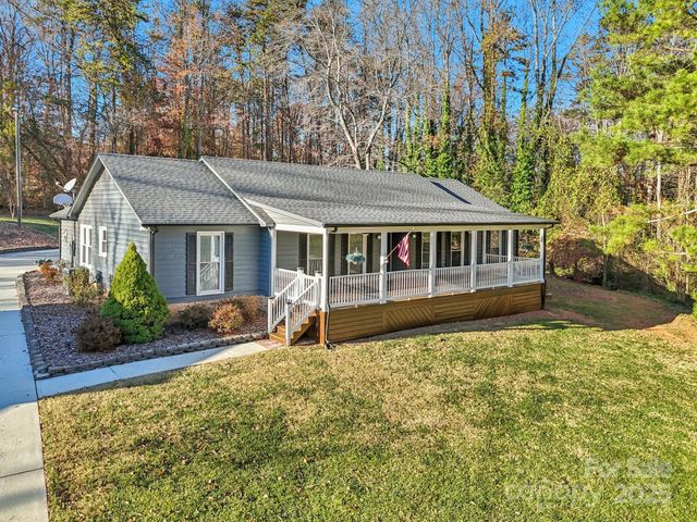 9401 Elvis Drive, Charlotte, NC 28215