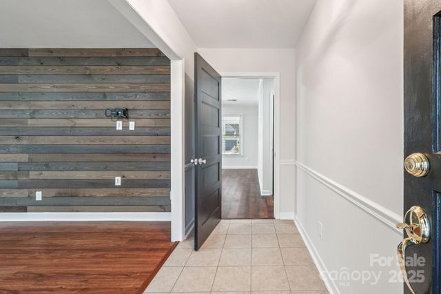 9401 Elvis Drive, Charlotte, NC 28215