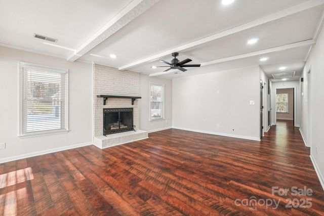 9401 Elvis Drive, Charlotte, NC 28215