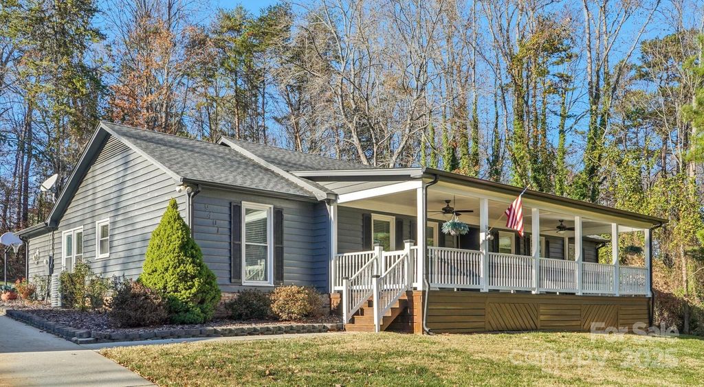 9401 Elvis Drive, Charlotte, NC 28215