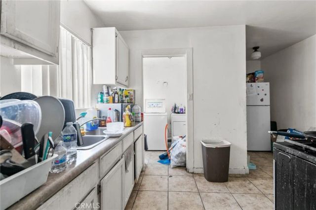 5419 S Harcourt, Los Angeles, CA 90043