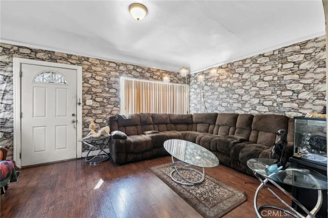 5419 S Harcourt, Los Angeles, CA 90043