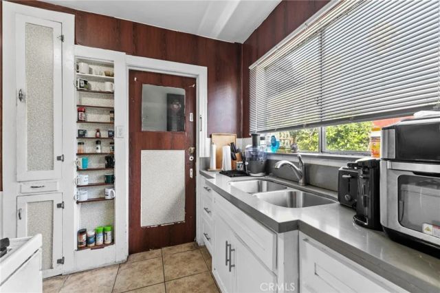 5419 S Harcourt, Los Angeles, CA 90043