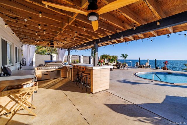 3600 Bertha Drive, Baldwin Harbor, NY 11510