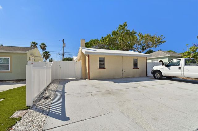 223 148TH AVENUE E, Madeira Beach, FL 33708