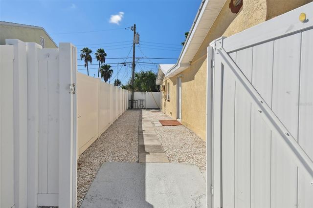 223 148TH AVENUE E, Madeira Beach, FL 33708