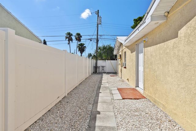223 148TH AVENUE E, Madeira Beach, FL 33708