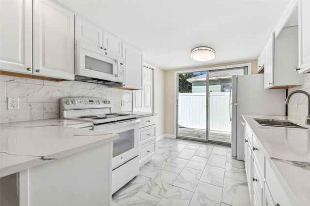 223 148TH AVENUE E, Madeira Beach, FL 33708