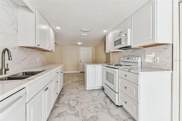 223 148TH AVENUE E, Madeira Beach, FL 33708