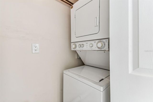 223 148TH AVENUE E, Madeira Beach, FL 33708