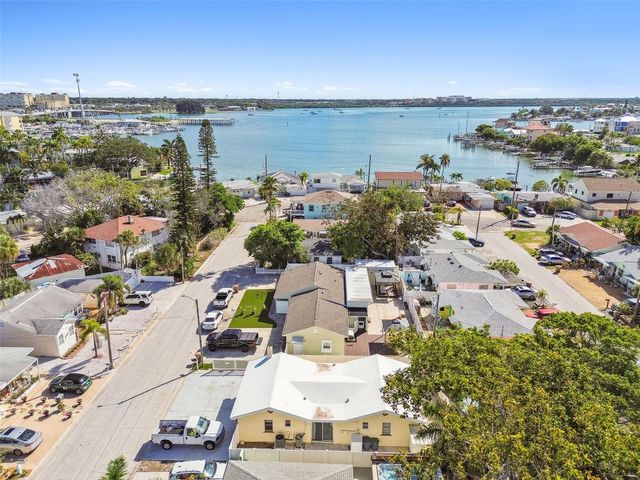 223 148TH AVENUE E, Madeira Beach, FL 33708