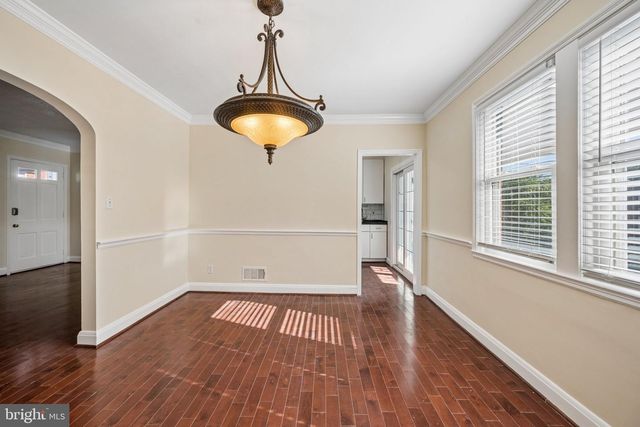 33 BRIARWOOD RD, Catonsville, MD 21228