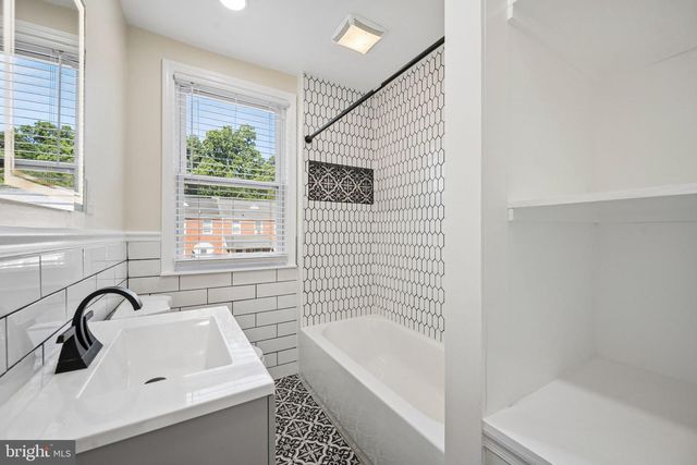 33 BRIARWOOD RD, Catonsville, MD 21228
