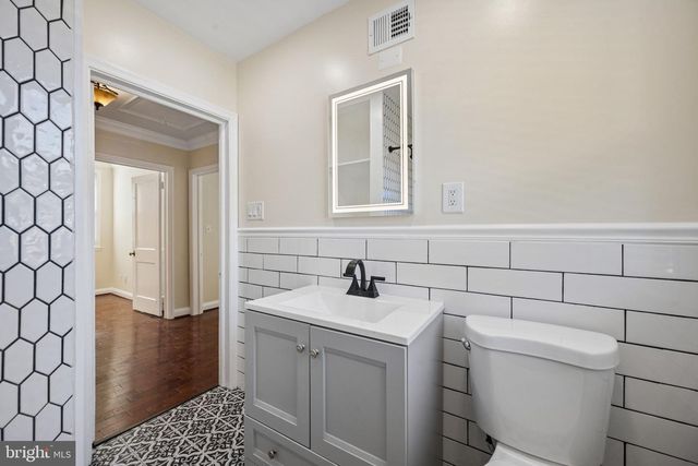 33 BRIARWOOD RD, Catonsville, MD 21228
