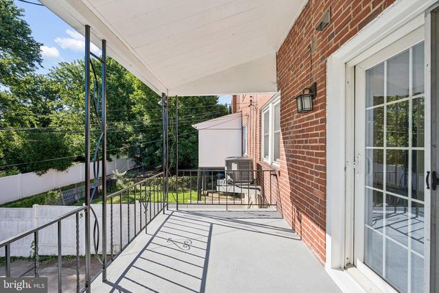 33 BRIARWOOD RD, Catonsville, MD 21228
