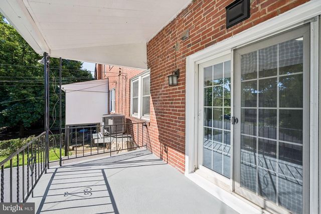 33 BRIARWOOD RD, Catonsville, MD 21228