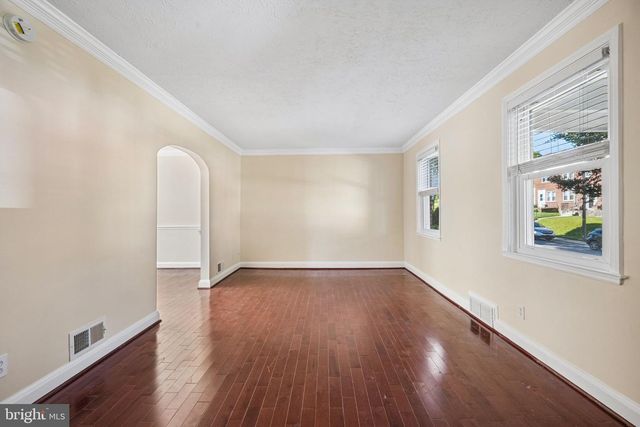 33 BRIARWOOD RD, Catonsville, MD 21228