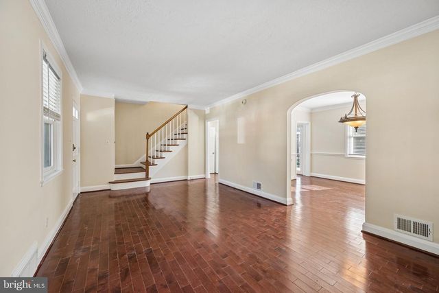 33 BRIARWOOD RD, Catonsville, MD 21228