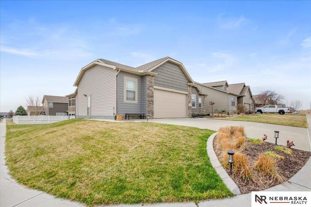 17303 Morgan Avenue, Gretna, NE 68028