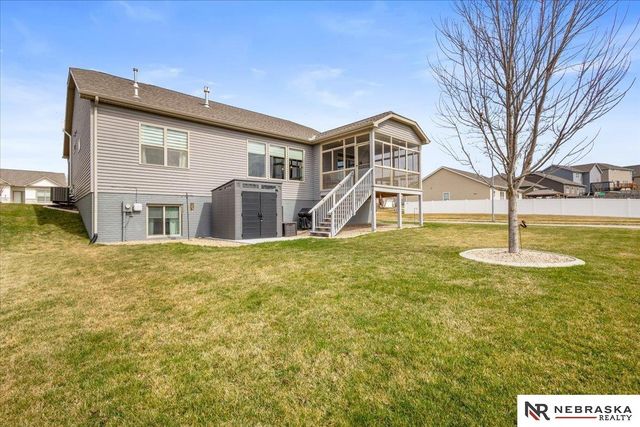 17303 Morgan Avenue, Gretna, NE 68028