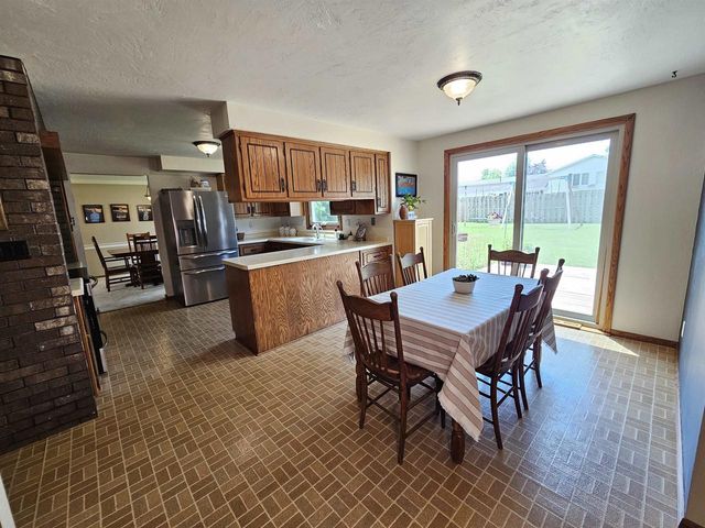 422 S FOX CROFT DRIVE, De Pere, WI 54115