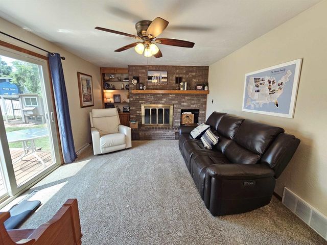 422 S FOX CROFT DRIVE, De Pere, WI 54115