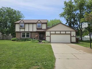 422 S FOX CROFT DRIVE, De Pere, WI 54115