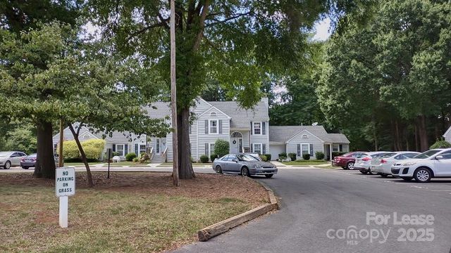 1560 Hunt Club Court, Rock Hill, SC 29732