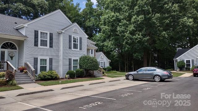 1560 Hunt Club Court, Rock Hill, SC 29732