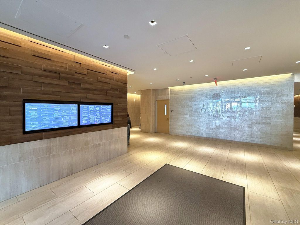 38-08 Union Street 2J, Flushing, NY 11354 — photo 2