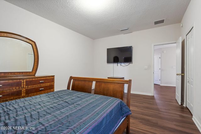 1827 BISCAYNE BAY Circle, Jacksonville, FL 32218