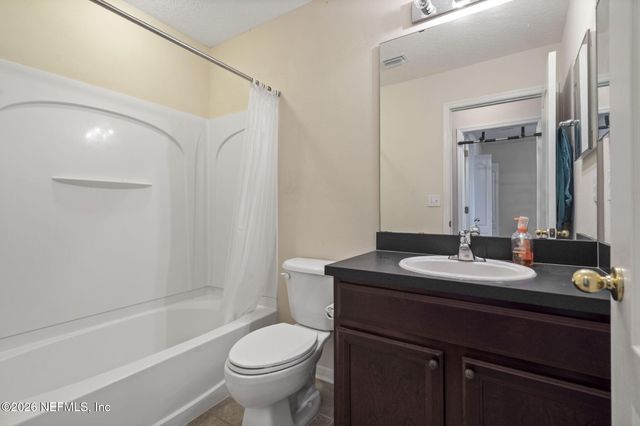 1827 BISCAYNE BAY Circle, Jacksonville, FL 32218