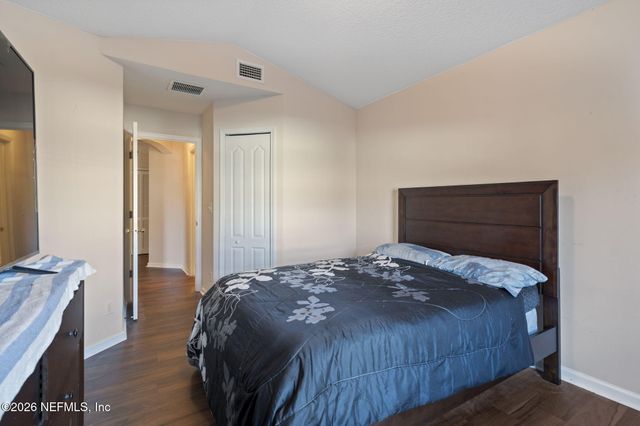 1827 BISCAYNE BAY Circle, Jacksonville, FL 32218