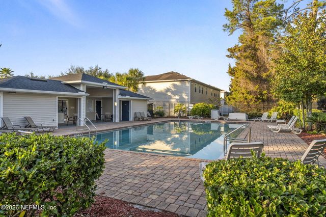 1827 BISCAYNE BAY Circle, Jacksonville, FL 32218