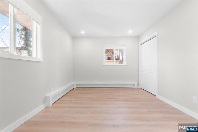 539 Undercliff Avenue 4, Edgewater, NJ 07020