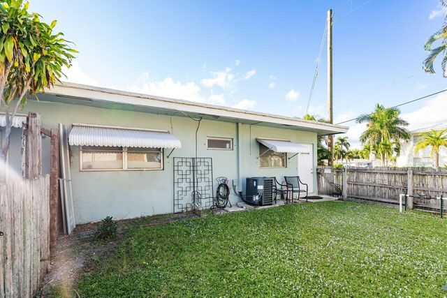 262 SE 9th Avenue B, Deerfield Beach, FL 33441