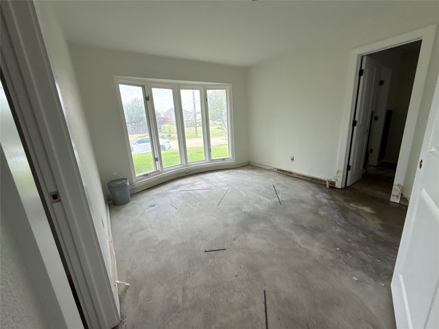 1013 Rockmoor Drive, Edgecliff Village, TX 76134