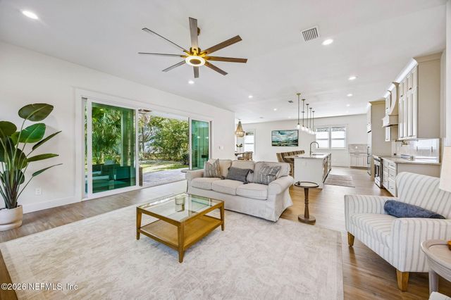 424 S 3RD Street, Fernandina Beach, FL 32034