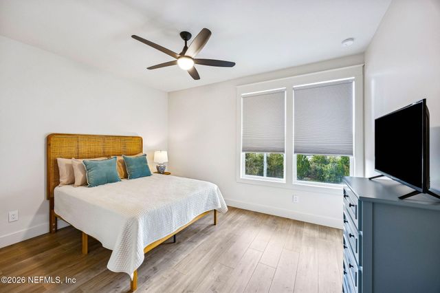 424 S 3RD Street, Fernandina Beach, FL 32034