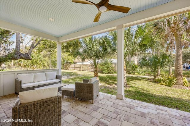 424 S 3RD Street, Fernandina Beach, FL 32034