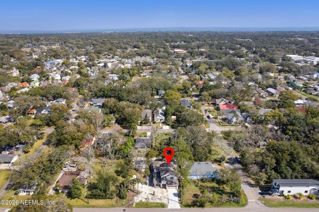 424 S 3RD Street, Fernandina Beach, FL 32034