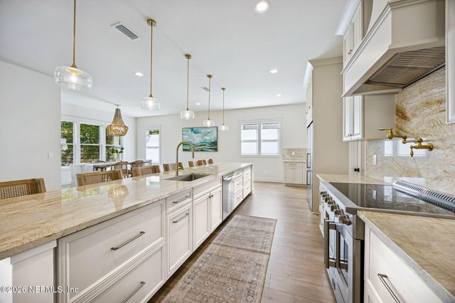 424 S 3RD Street, Fernandina Beach, FL 32034