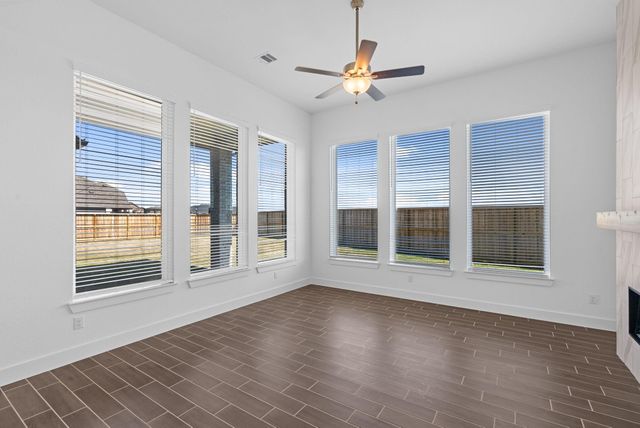 11827 Benes Drive, Mont Belvieu, TX 77523