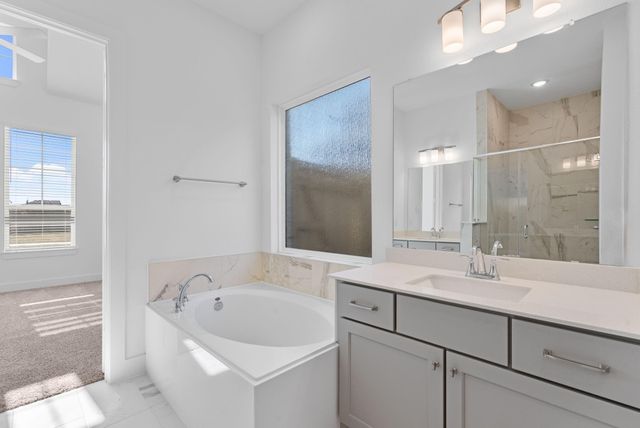 11827 Benes Drive, Mont Belvieu, TX 77523